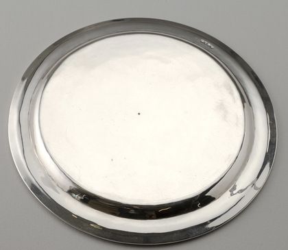 Victorian Sterling Silver Dinner Plate - Taylor Family Crest, In Cruce Salus